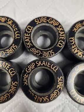 Sure Grip Original Phenolic [ Fiberglass ] 39mm roller skate wheels - Set of 8
